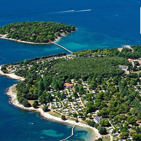 Maistra Camping Koversada Uncovered Naturist Pitches Врсар Экстерьер фото