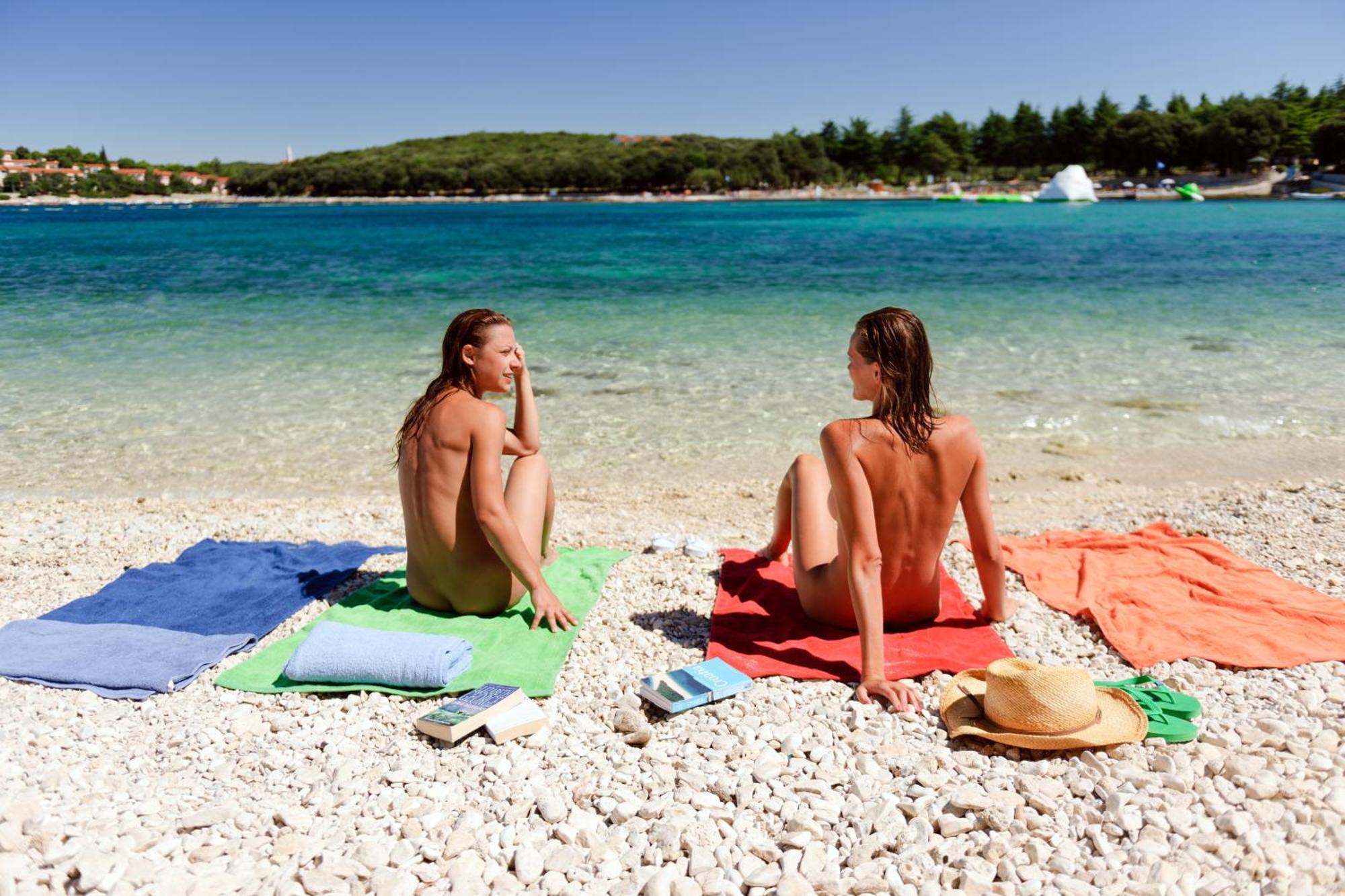 Maistra Camping Koversada Uncovered Naturist Pitches Врсар Экстерьер фото