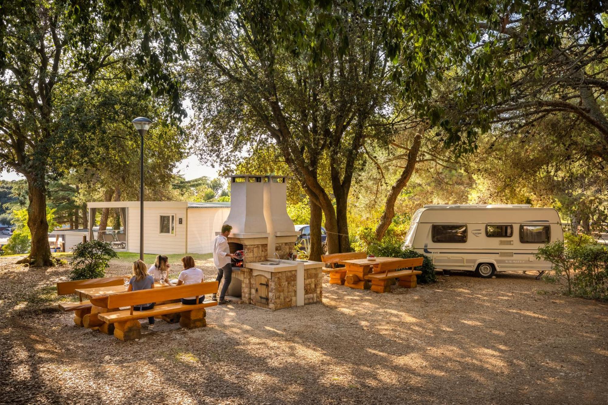 Maistra Camping Koversada Uncovered Naturist Pitches Врсар Экстерьер фото